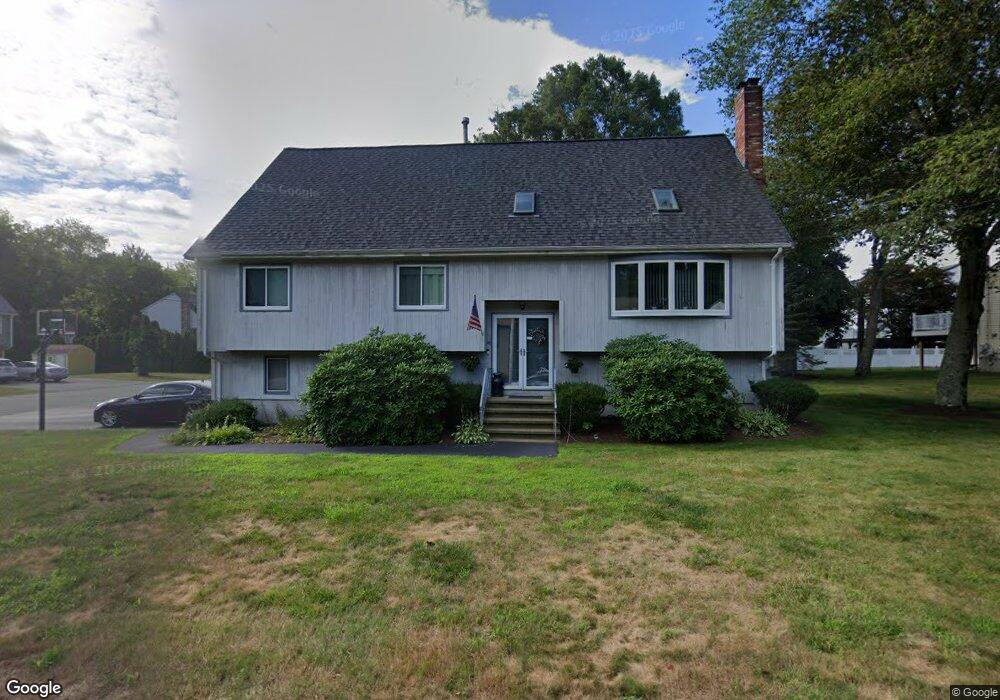 18 Lheureux Cir, Randolph, MA 02368 - photo 1