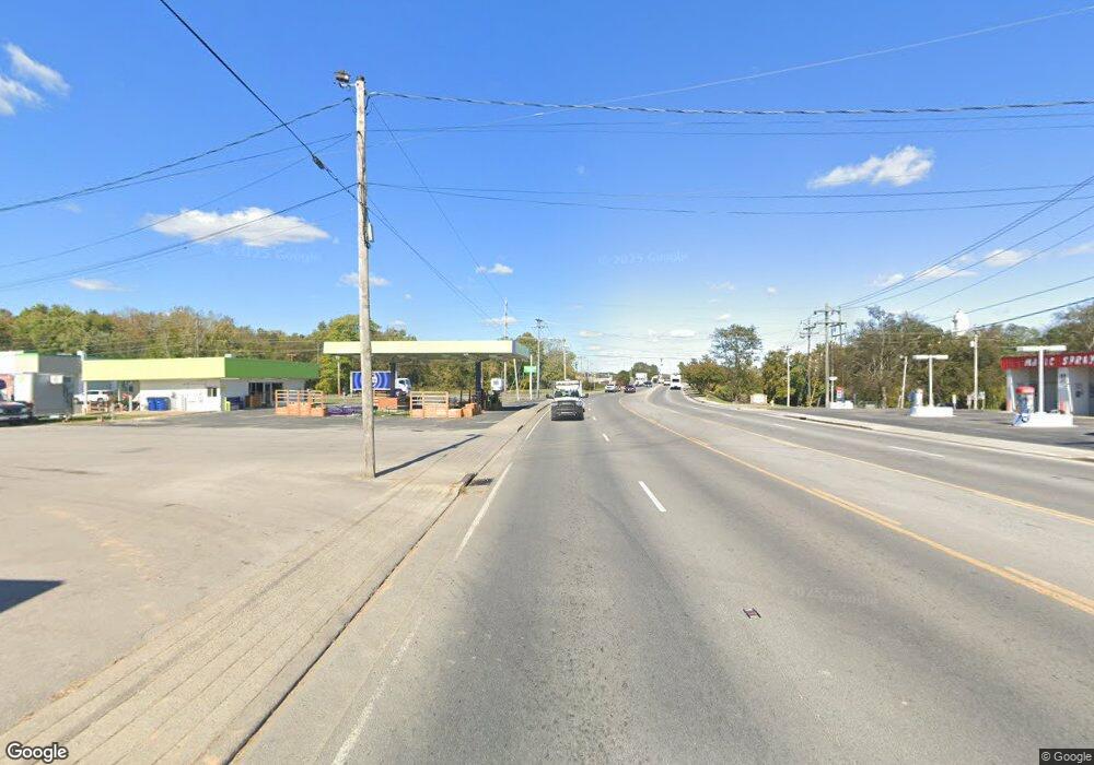 304 S Cannon Blvd, Shelbyville, TN 37160 - photo 1