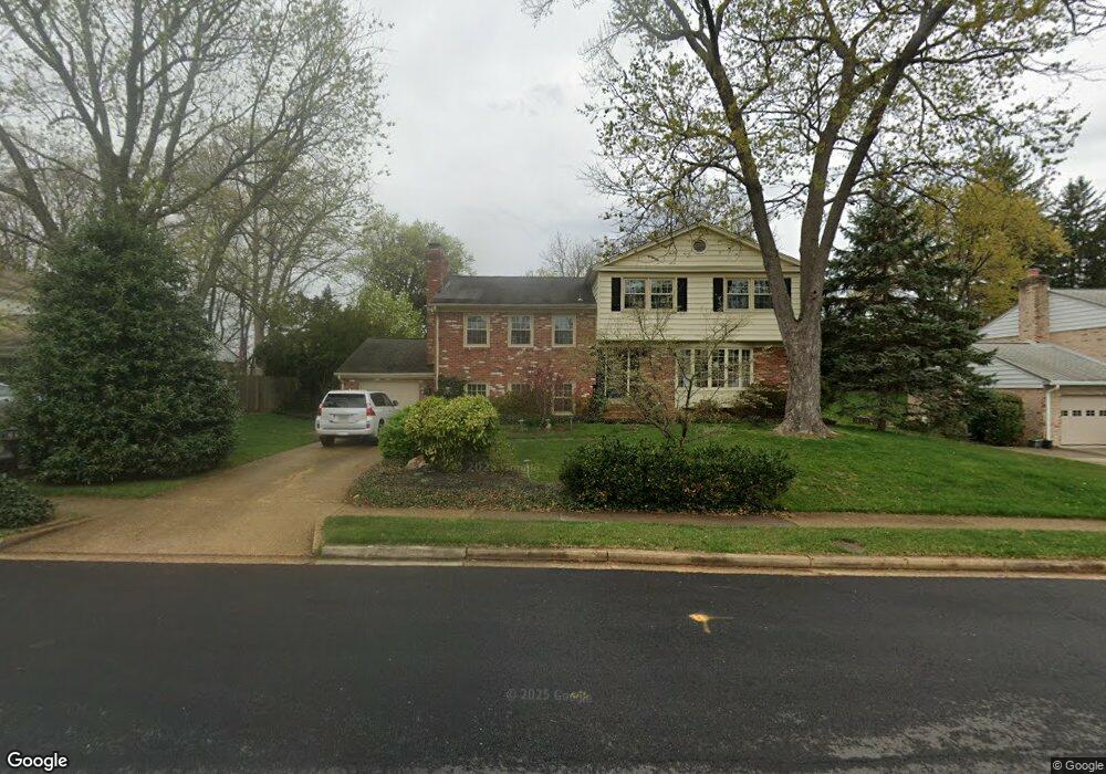 1320 Oberon Way, McLean, VA 22102 - photo 1