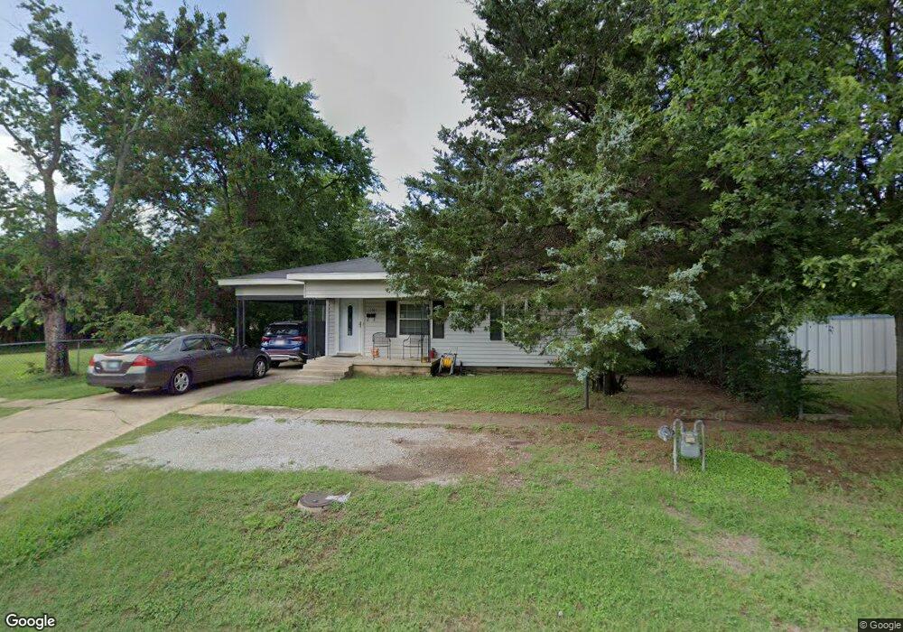 1003 7th Ave NE, Ardmore, OK 73401 - photo 1