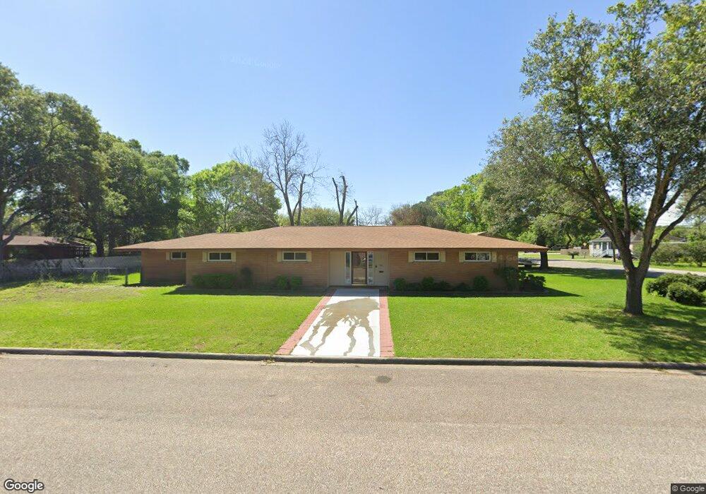 700 8th St, Bay City, TX 77414 - photo 1