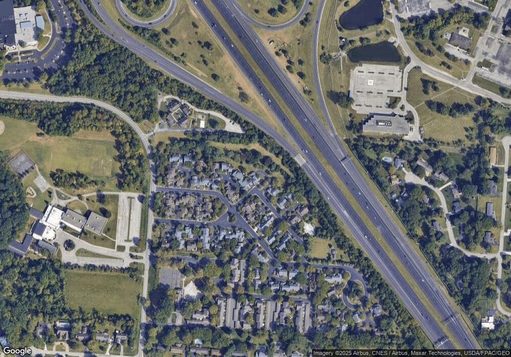 121 Flores Place unit 36, Columbus, OH 43213 - photo 1