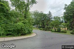16 Forest Dr, Stirling, NJ 07980