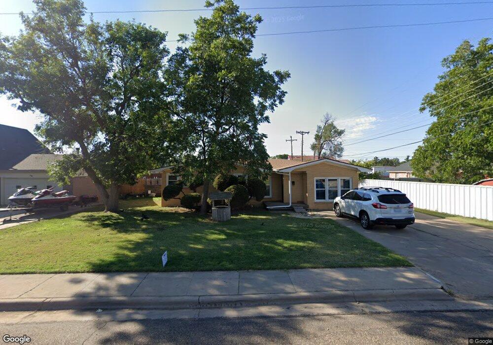 905 Stanford St, Dumas, TX 79029 - photo 1