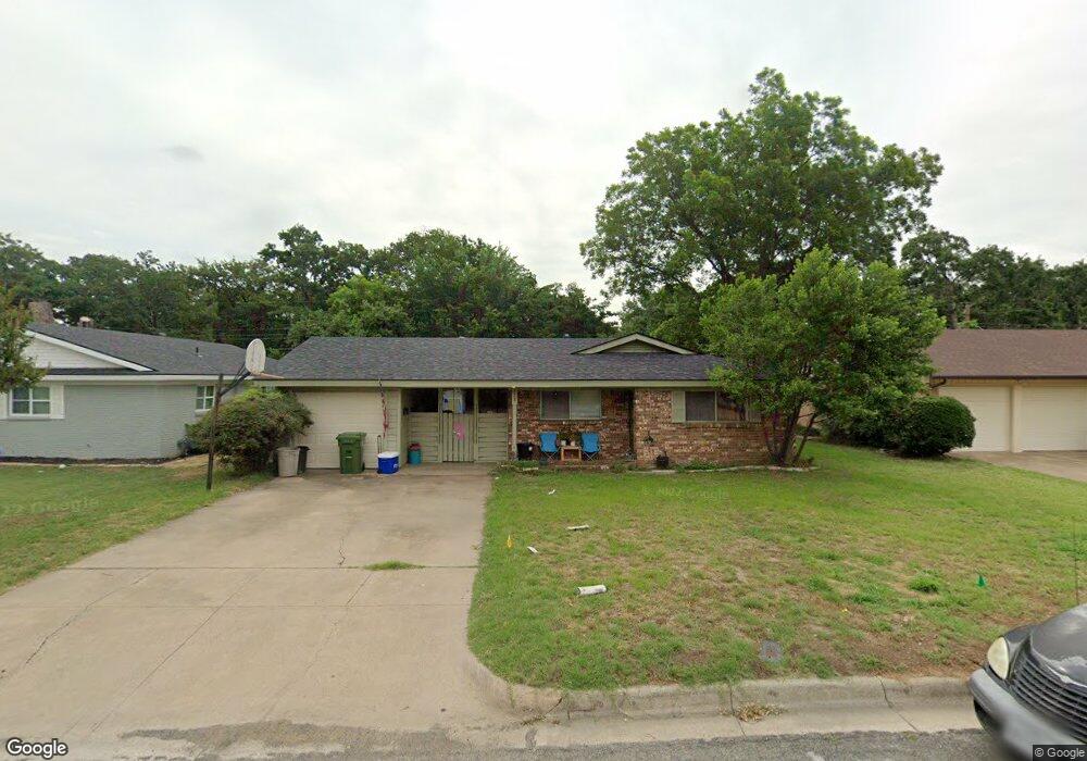 228 Simmons Dr, Hurst, TX 76053 - photo 1