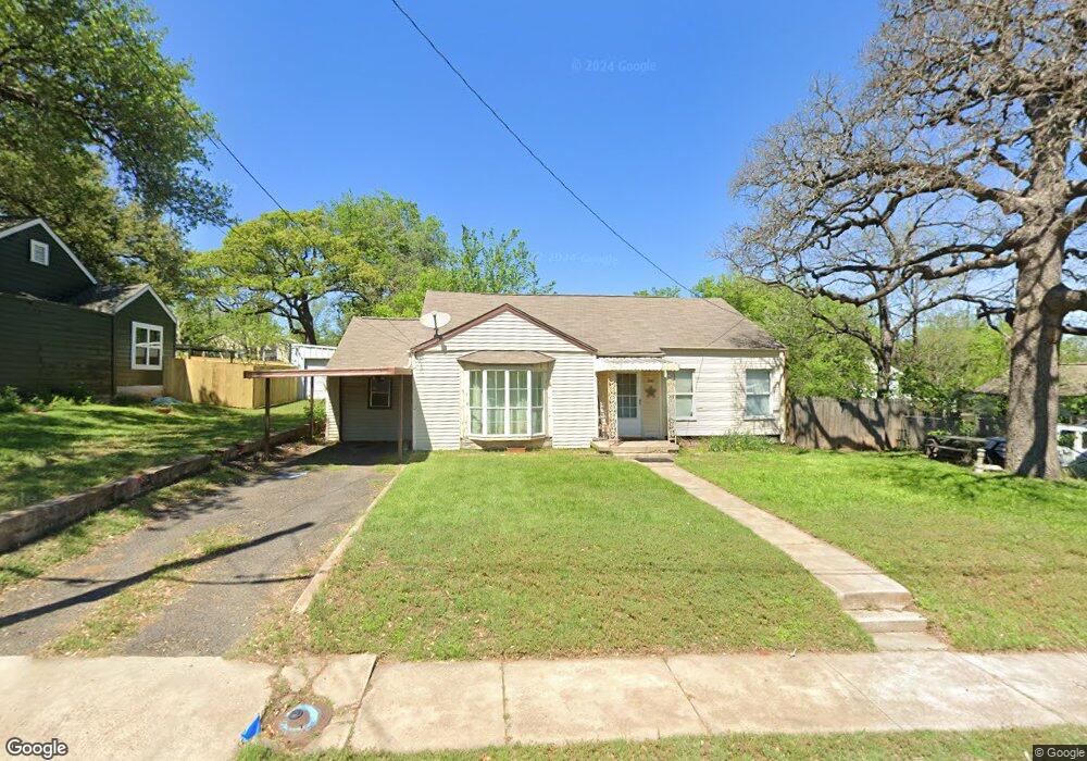 810 W Spring St, Weatherford, TX 76086 - photo 1