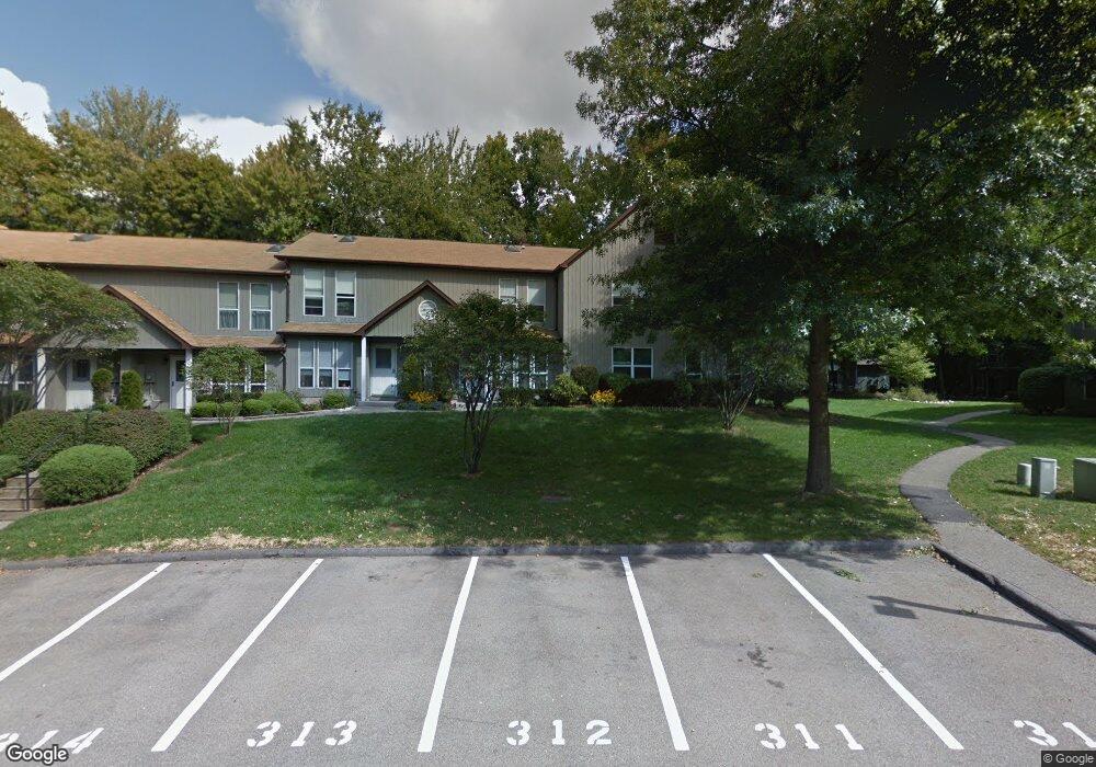 9 Elmwood Cir unit 292, Peekskill, NY 10566 - photo 1