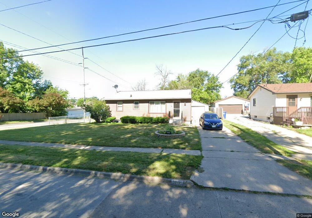 3918 SE 15th St, Des Moines, IA 50320 - photo 1