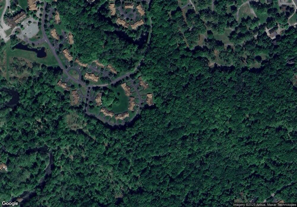 118 Village Dr unit 118, Stroudsburg, PA 18360 - photo 1