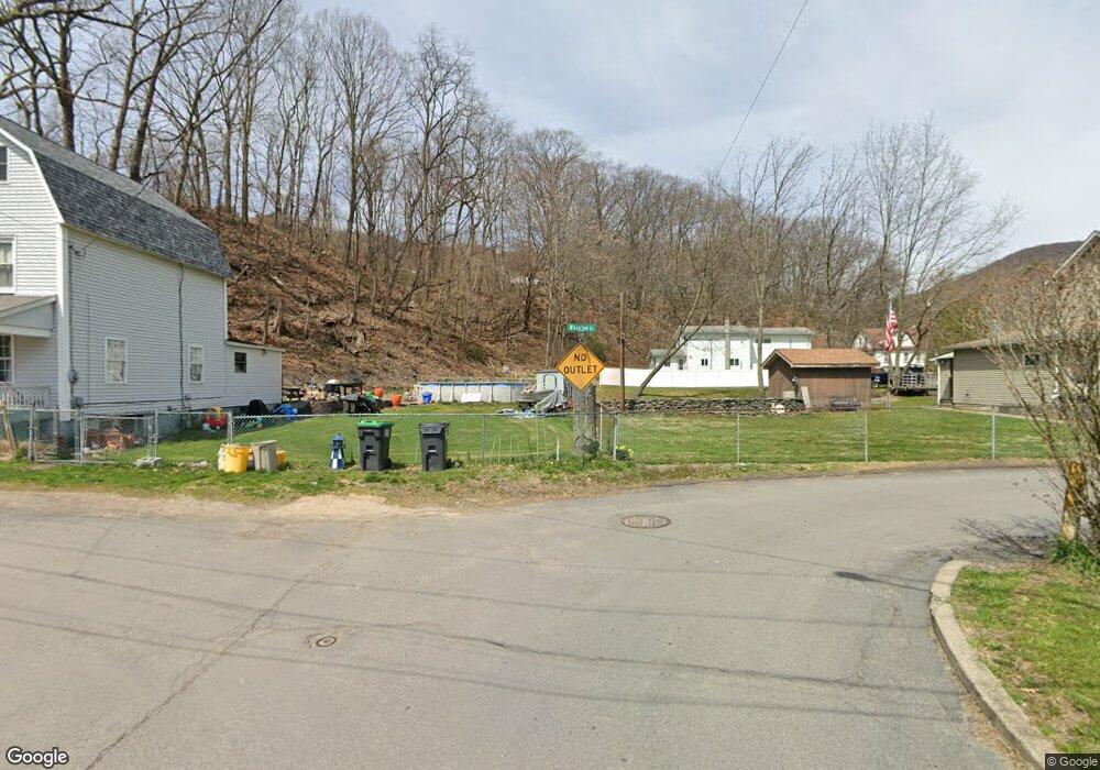 28 W Sperling St, West Wyoming, PA 18644 - photo 1