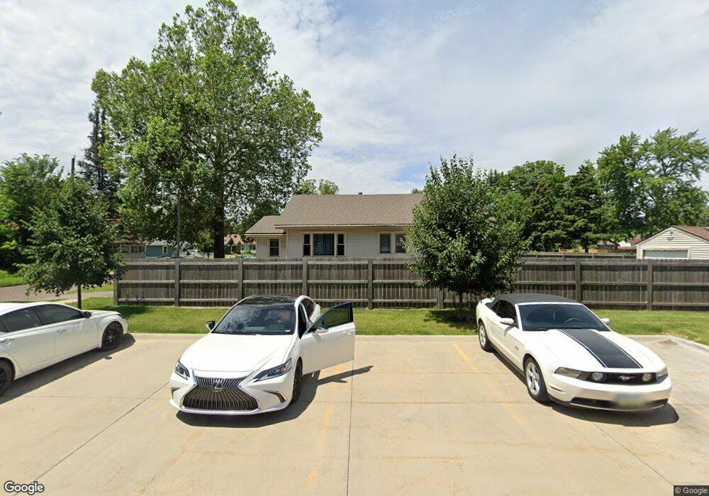 2934 Des Moines St, Des Moines, IA 50317 - photo 1