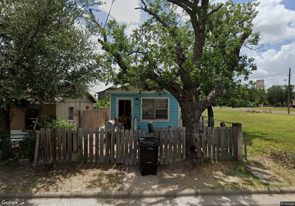 207 N Cedro St, Weslaco, TX 78596 - photo 1