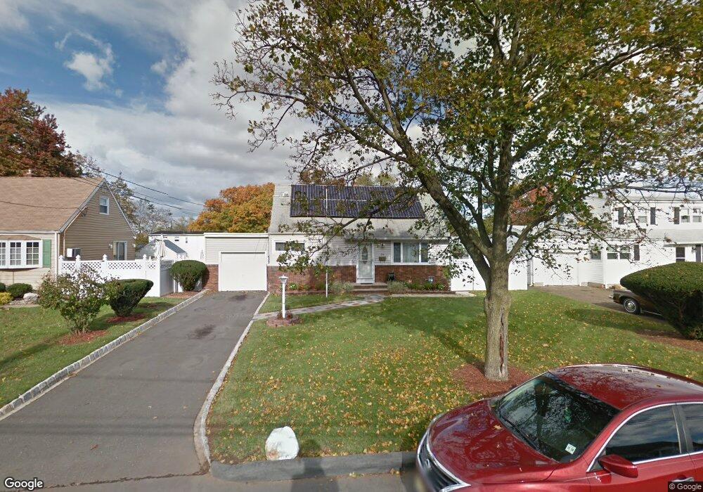 24 Longfield Rd, New Brunswick, NJ 08901 - photo 1