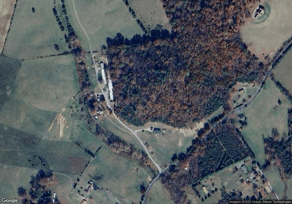 76 C and W Ln, Buena Vista, VA 24416 - photo 1