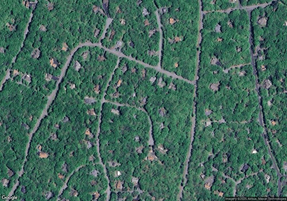 803 E Spur Ct, Hawley, PA 18428 - photo 1