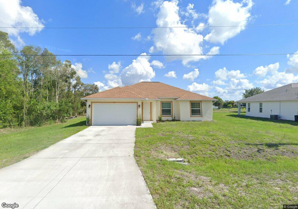 221 Manatee St, Fort Myers, FL 33913 - photo 1