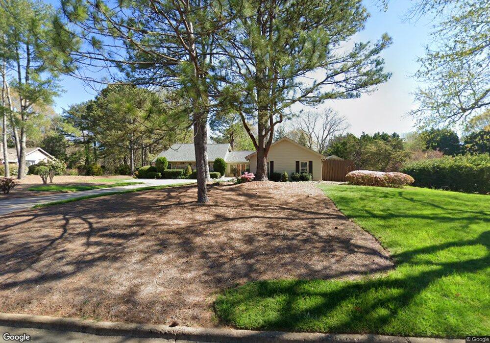 510 Saddle Creek Cir, Roswell, GA 30076 - photo 1