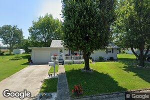 1300 Atkinson Dr, Fairfield, IL 62837