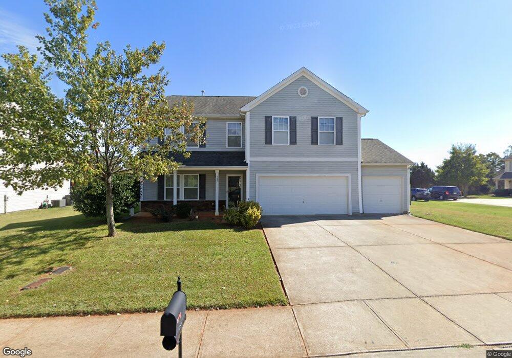 127 Kingsgate Ct, Statesville, NC 28625 - photo 1