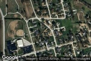 13 N Chestnut St, Windsor, IL 61957