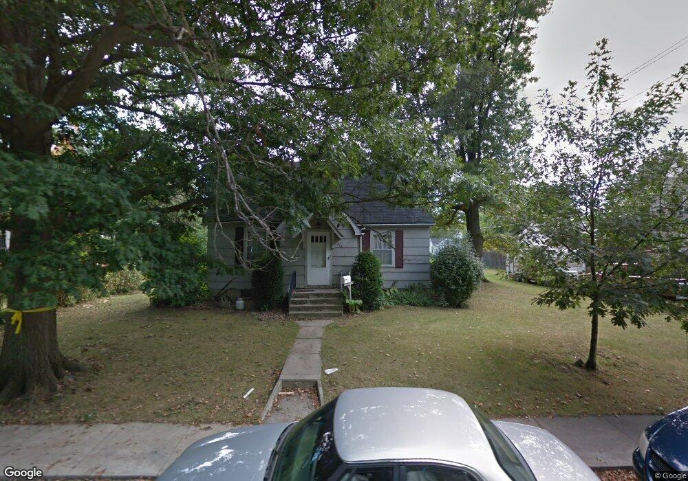 318 Wabash St, Berne, IN 46711 - photo 1