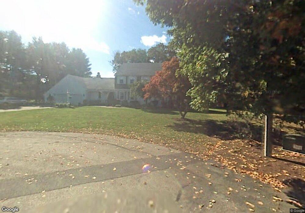 22 Pawnee Cir, Milton, MA 02186 - photo 1