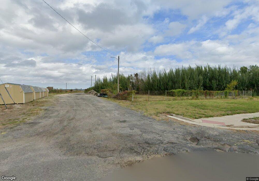 513 W Garfield Ave, Wildwood, NJ 08260 - photo 1