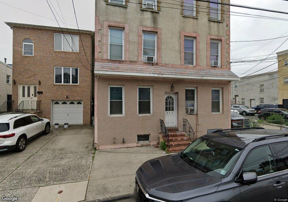 312 N 3rd St unit 314, East Newark, NJ 07029 - photo 1