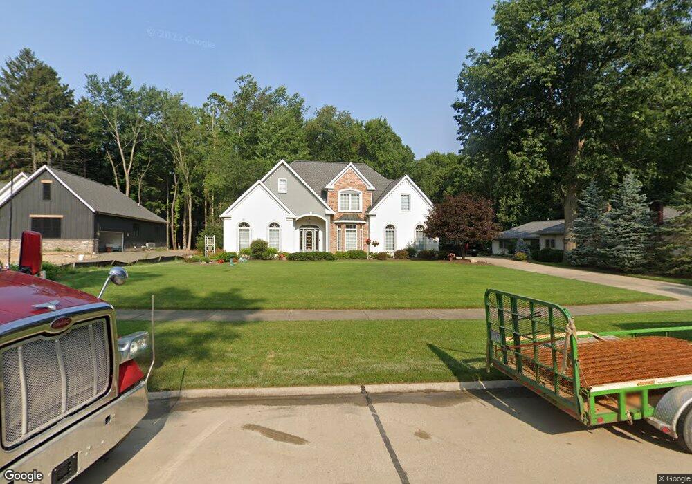 7150 River Rd, Olmsted Falls, OH 44138 - photo 1