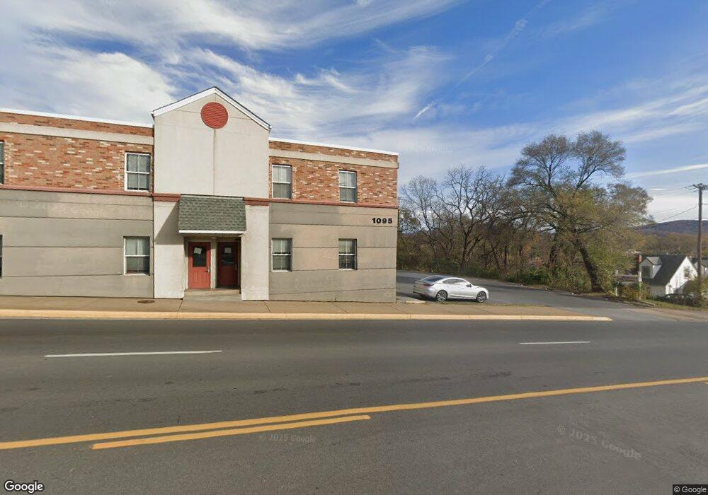 1095 N Royal Ave, Front Royal, VA 22630 - photo 1