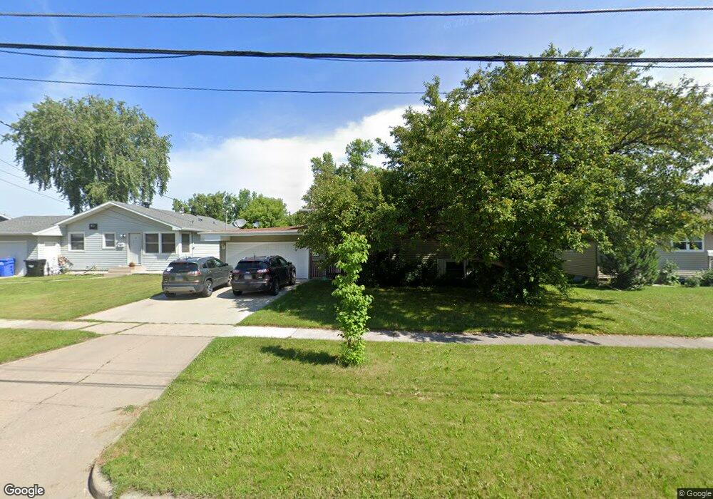 1905 14th Ave S, Fargo, ND 58103 - photo 1