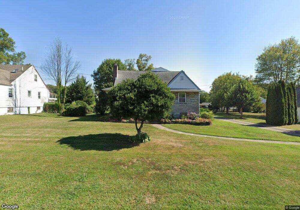 4823 Greenwood St, Brookhaven, PA 19015 - photo 1