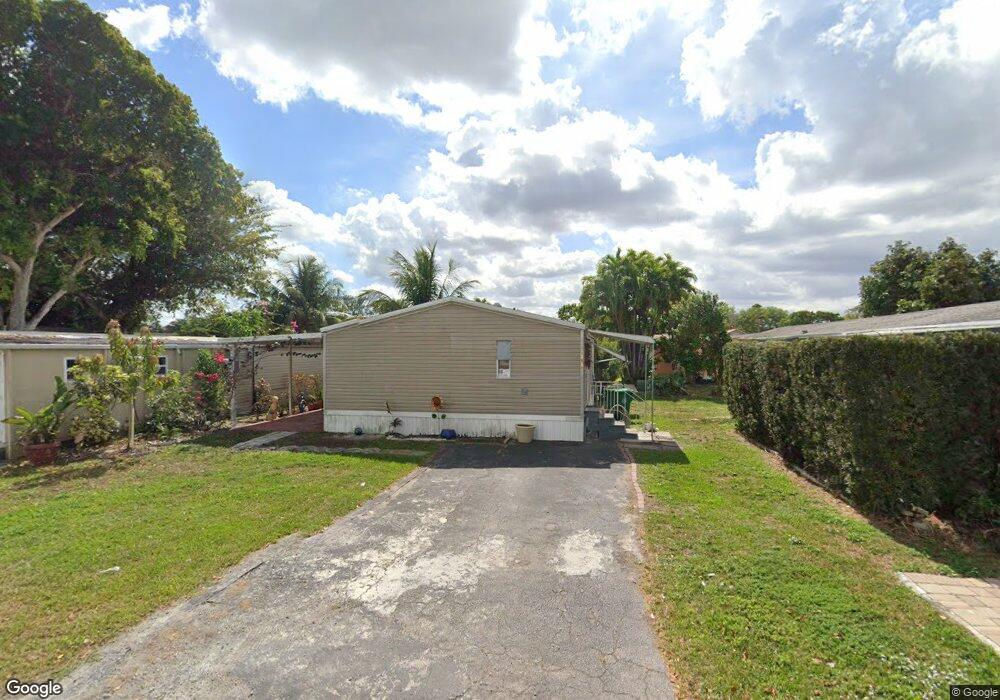 12570 SW 7th St unit 12570, Davie, FL 33325 - photo 1