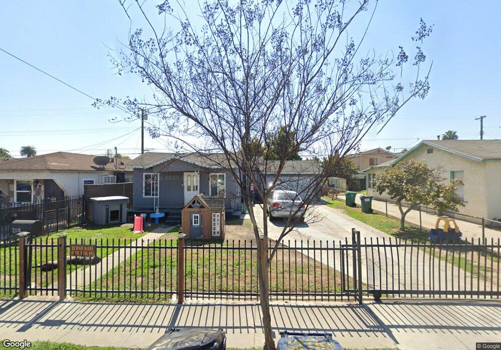 2118 E Piru St, Compton, CA 90222 - photo 1