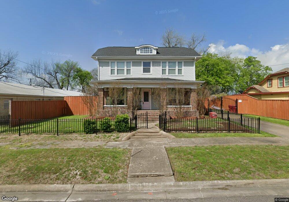 615 Chestnut St, Bonham, TX 75418 - photo 1