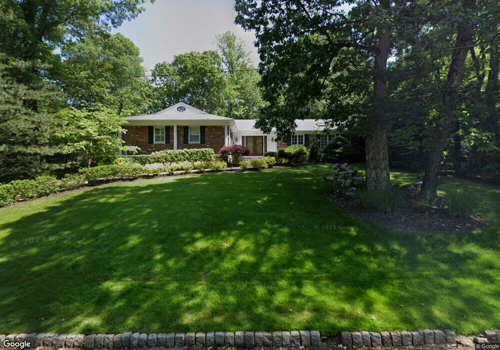 82 Mohawk Rd, Short Hills, NJ 07078 - photo 1