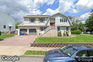 1 Cozy Glen Ct, Saddle Brook, NJ 07663