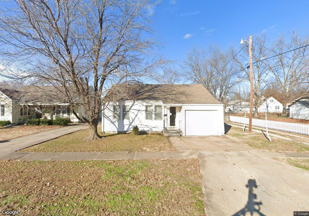 3115 Clark Ave, Parsons, KS 67357 - photo 1