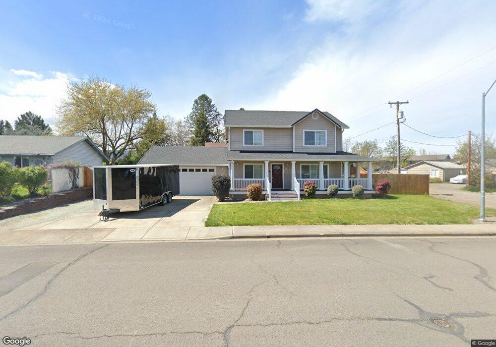 202 Glenn Way, Central Point, OR 97502 - photo 1