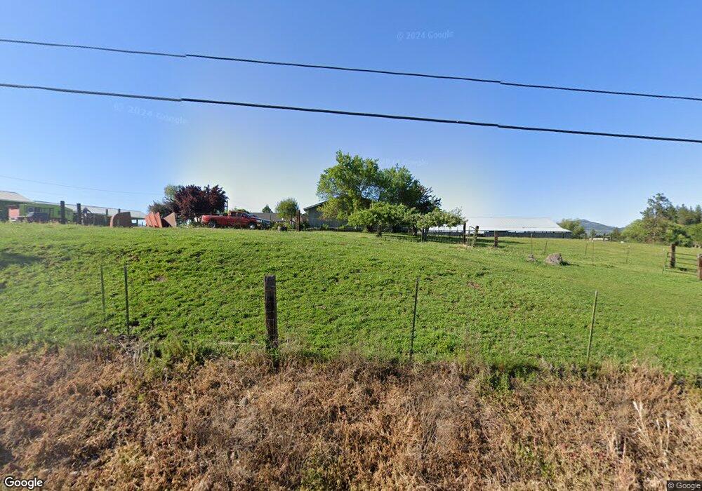 1258 Mountain View Dr, Eagle Point, OR 97524 - photo 1