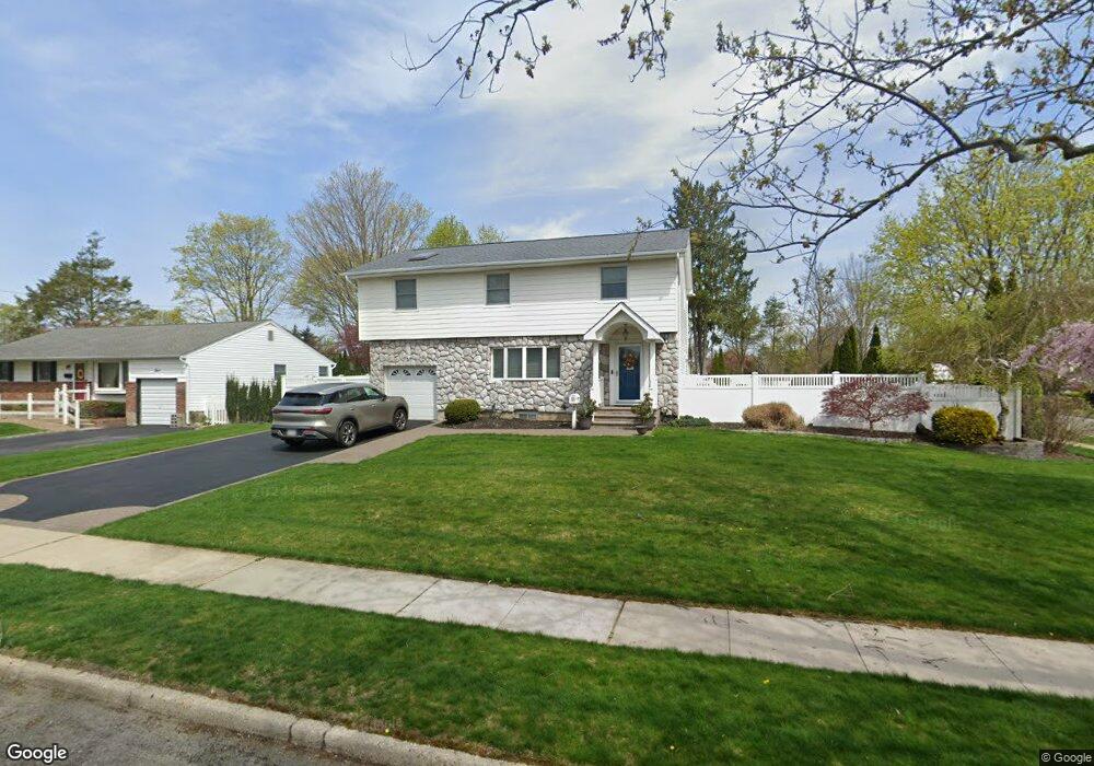 5 Plowboy Path, ComMacK, NY 11725 - photo 1