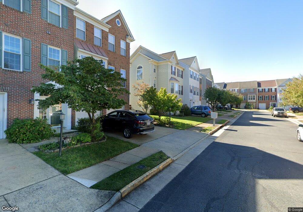 46679 Cavendish Square, Sterling, VA 20165 - photo 1