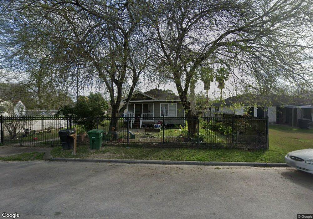 5706 Clement St, Houston, TX 77026 - photo 1