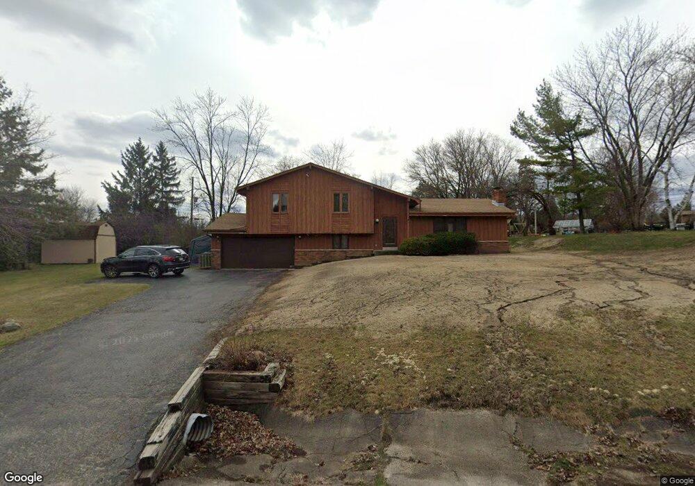 11215 W Carroll Cir, Franklin, WI 53132 - photo 1