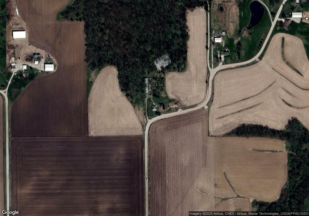 4239 Iowa St, Newton, IA 50208 - photo 1