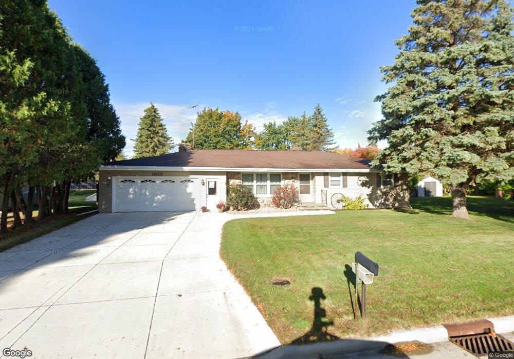 1801 N Blossom Dr, Appleton, WI 54914 - photo 1