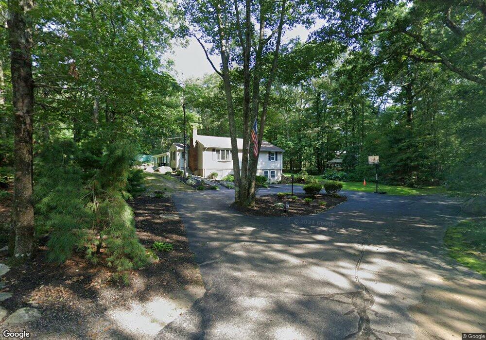 953 Whaley Hollow Rd, Coventry, RI 02816 - photo 1