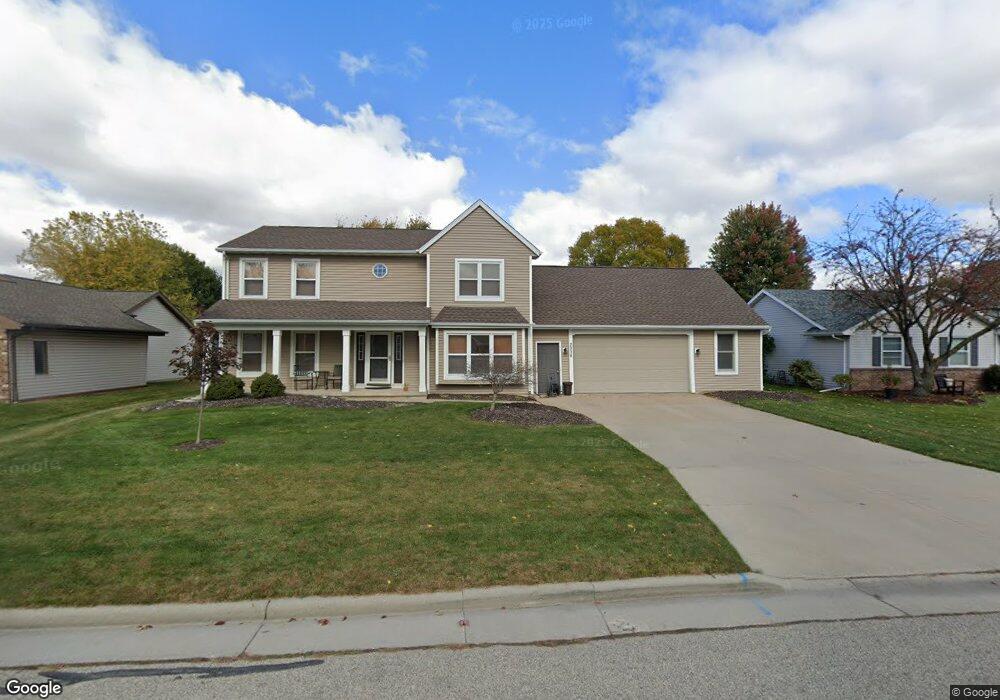 2304 W Seneca Dr, Appleton, WI 54914 - photo 1