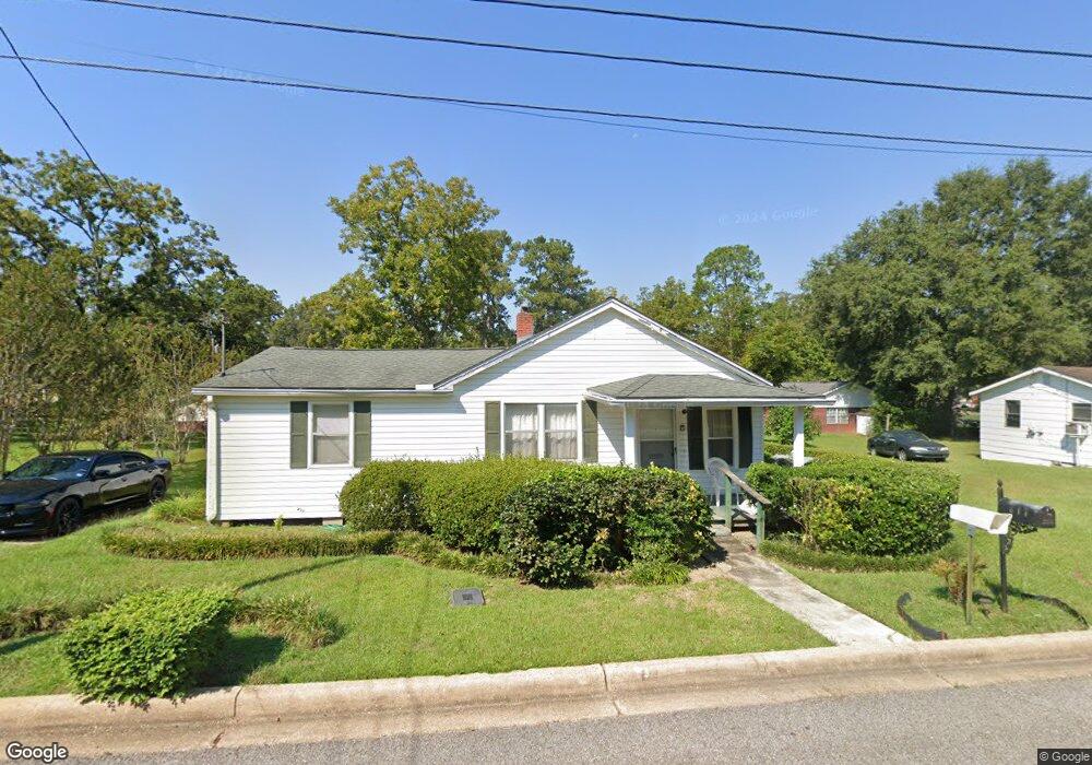 817 Parker St, Dothan, AL 36303 - photo 1