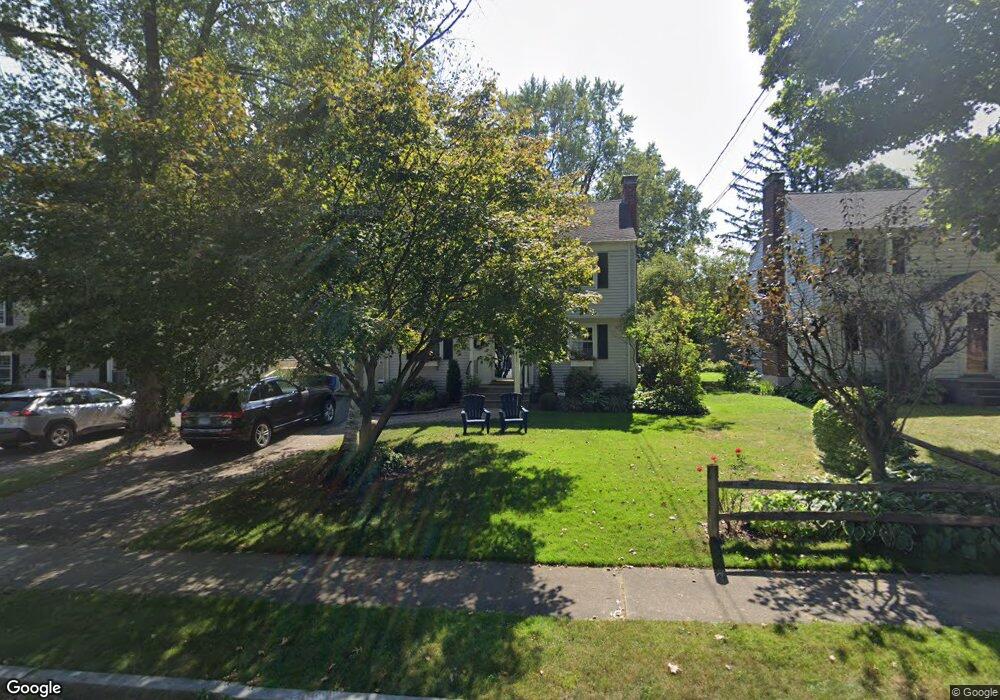 9 Linnard Rd, West Hartford, CT 06107 - photo 1